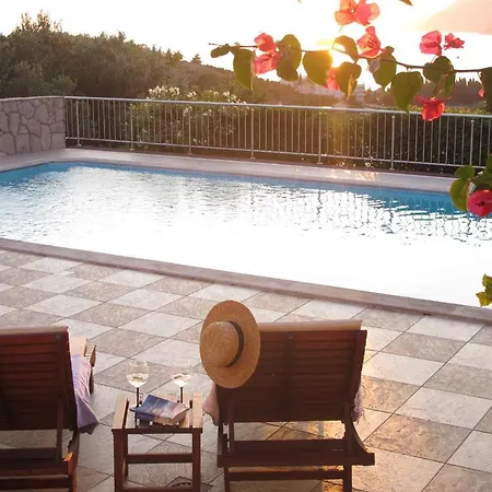 דירה Modern With Swimming Pool & Sea Views קאבטאט